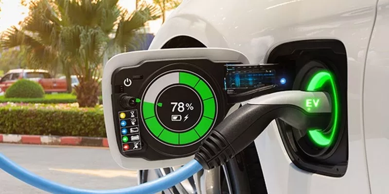 Read more about the article Seamless EV Charging Solutions for CPOs & Fleet Managers